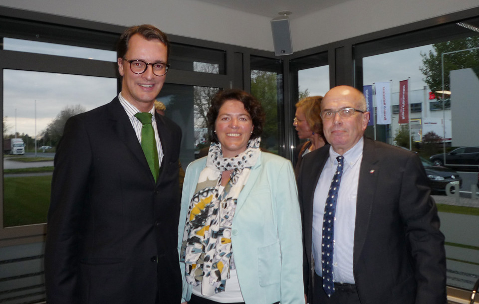 Fordern gemeinsam Wachstumsimpulse für die Wirtschaft in NRW: Die Landtagsabgeordneten Walter Kern und Hendrik Wüst mit CDU-Chefin Kerstin Vieregge (v. links).